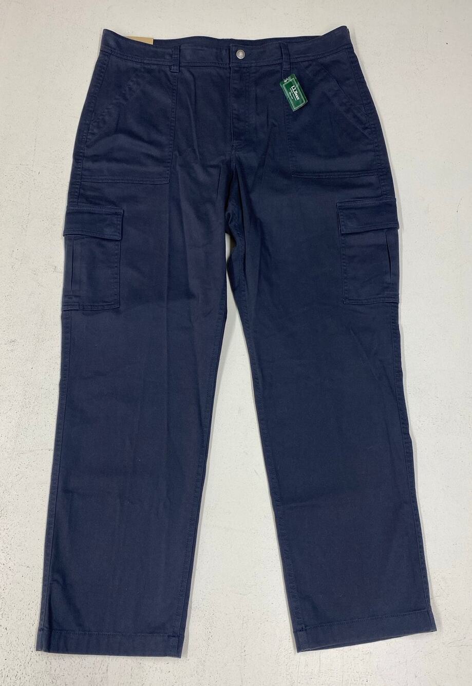 NEW Women L.L. Bean Comfort Stretch Straight Leg Mid-Rise cargo pants, 18